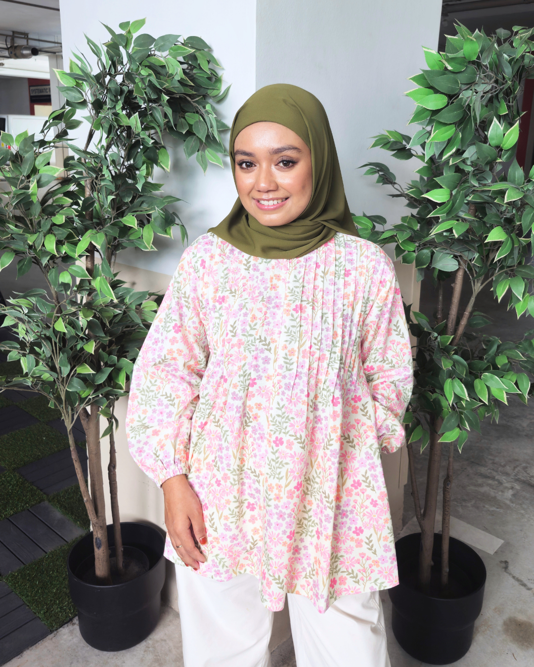 Fyza Linen Pleated Top