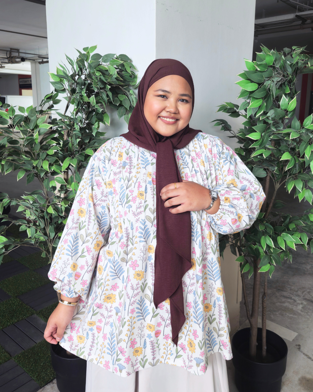 Fyza Linen Pleated Top