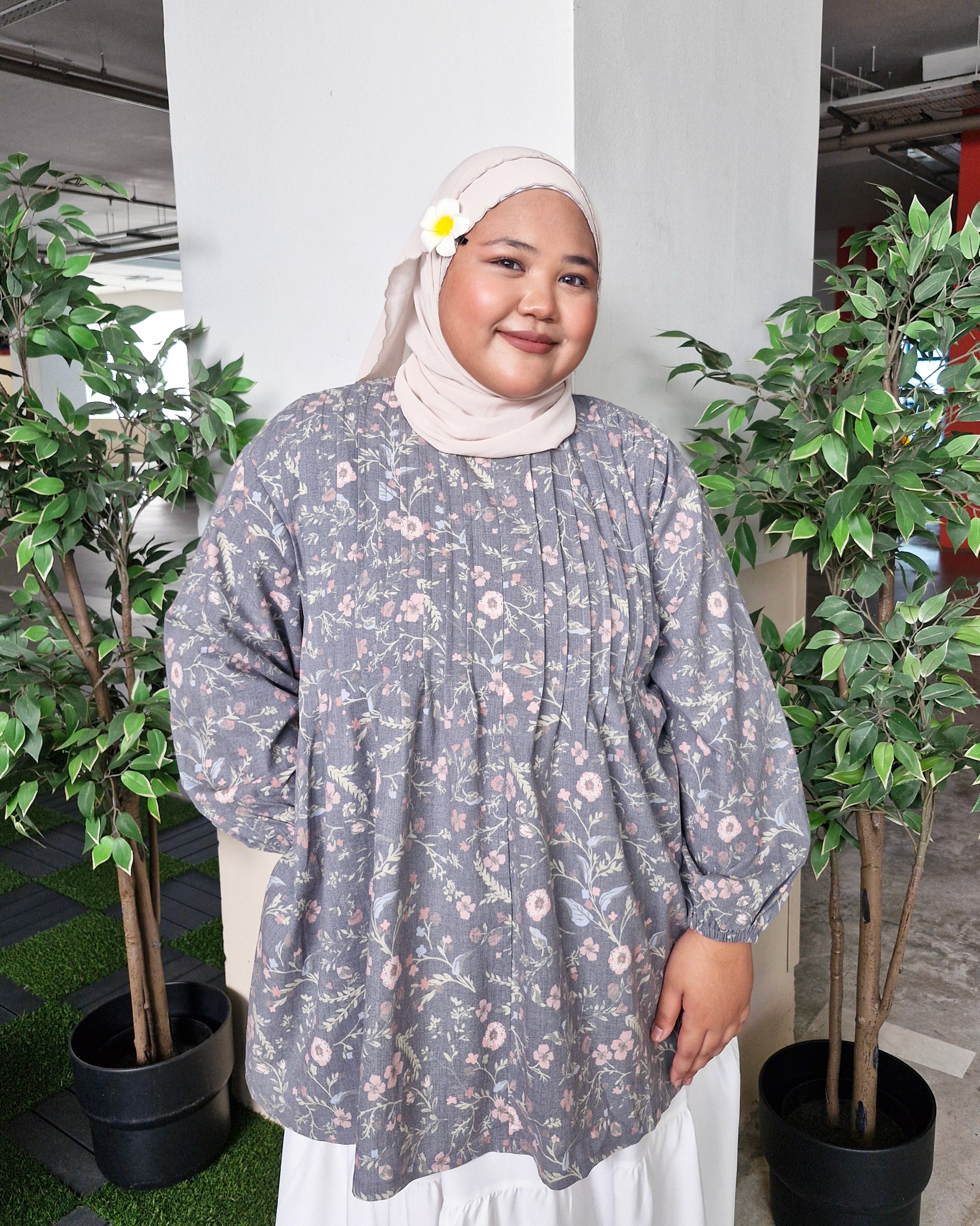 Fyza Linen Pleated Top
