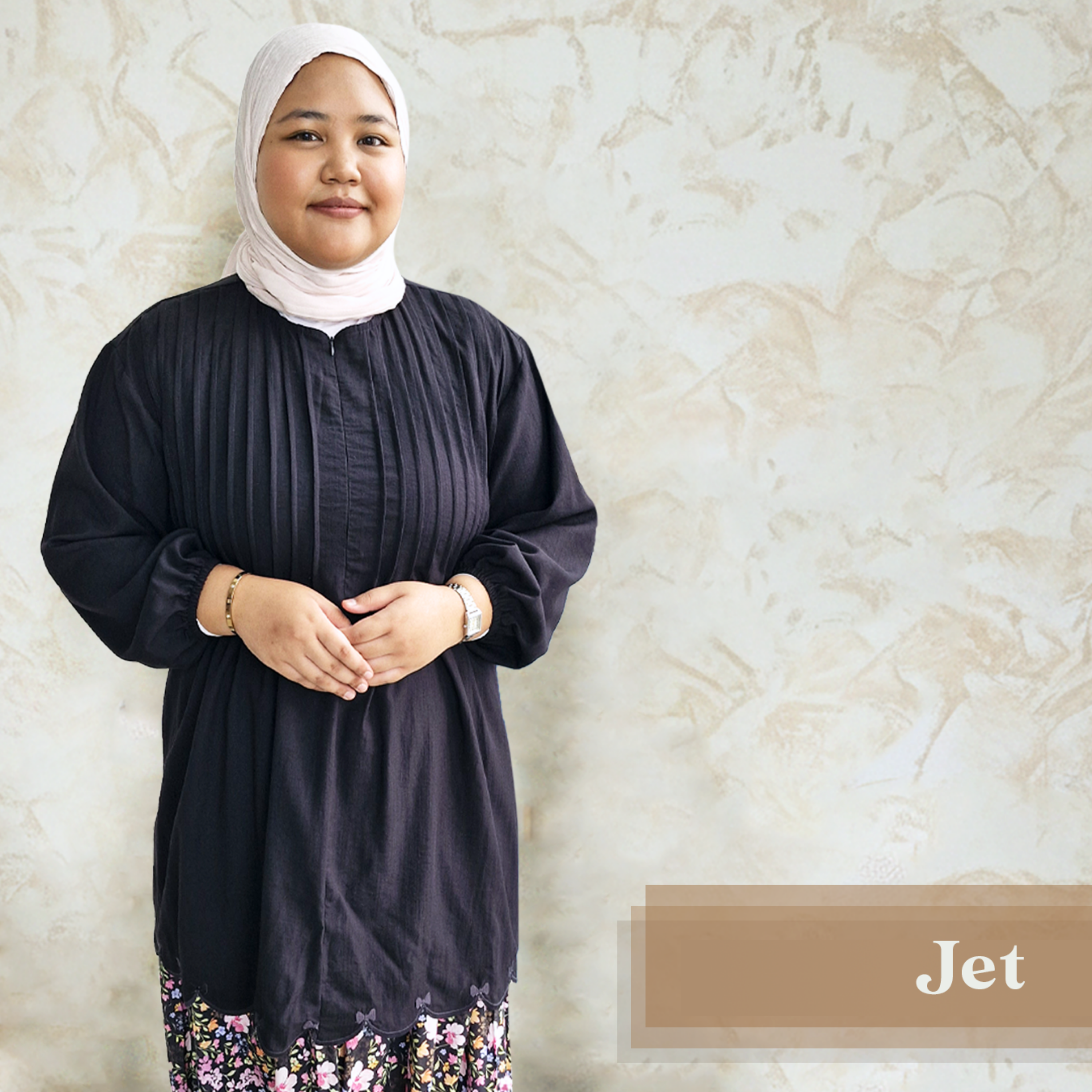 Fatin Plain Pleated Top