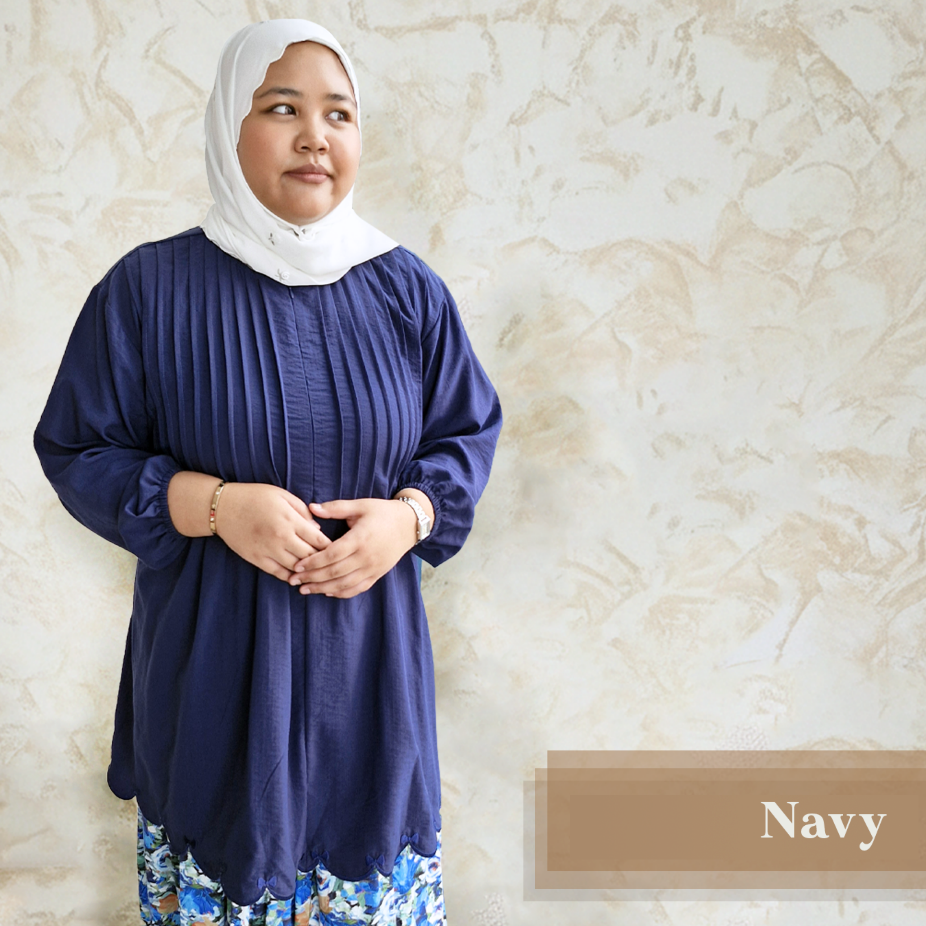 Fatin Plain Pleated Top