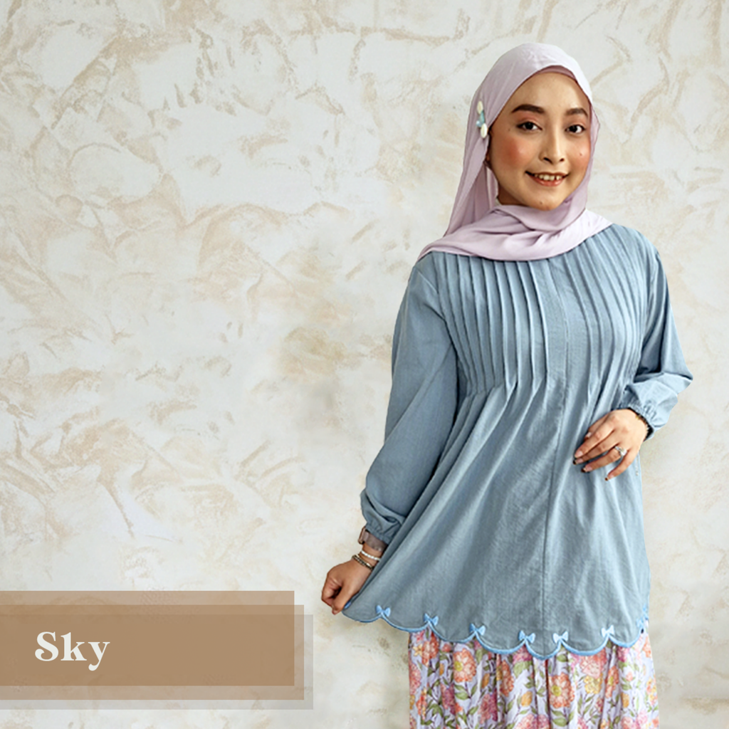 Fatin Plain Pleated Top