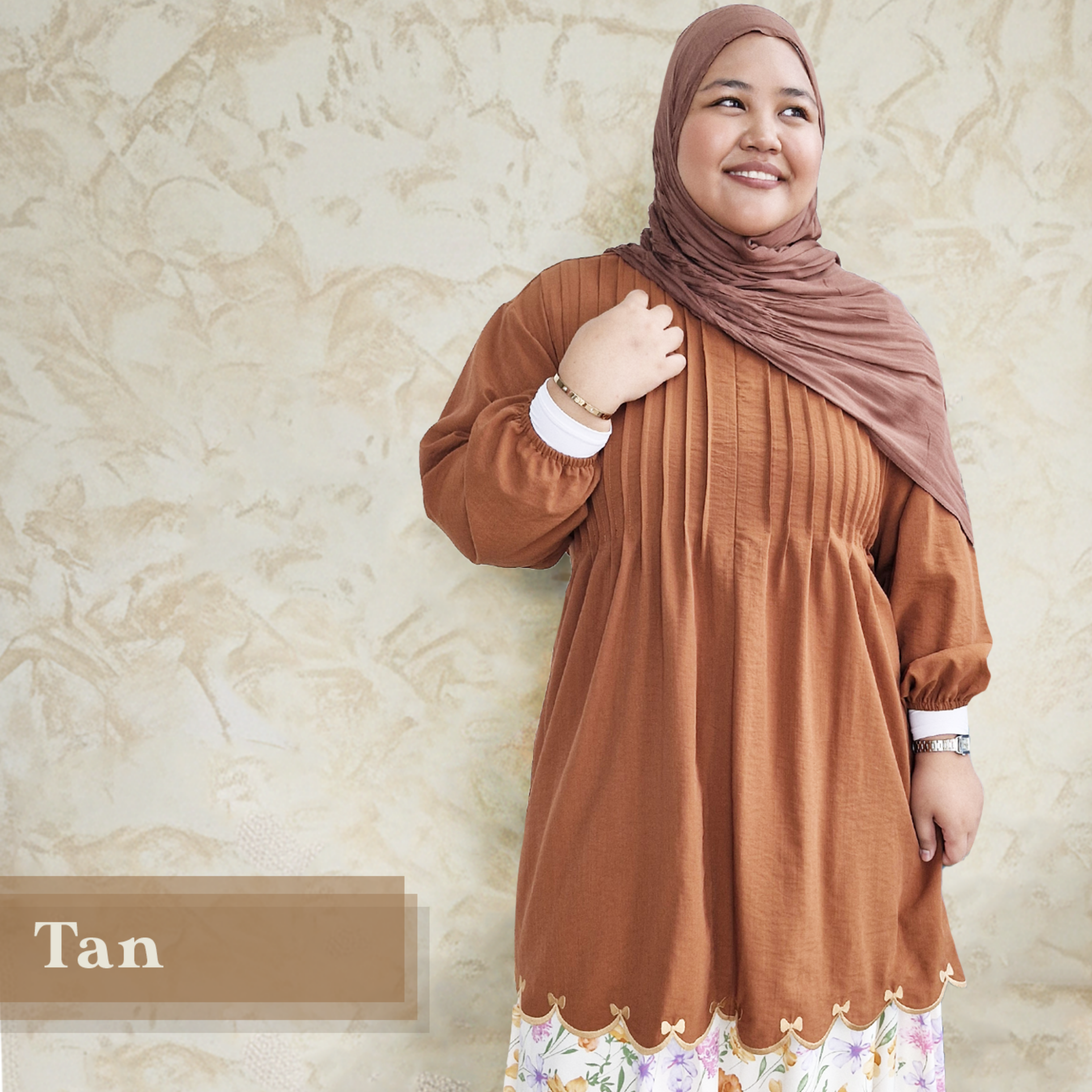 Fatin Plain Pleated Top