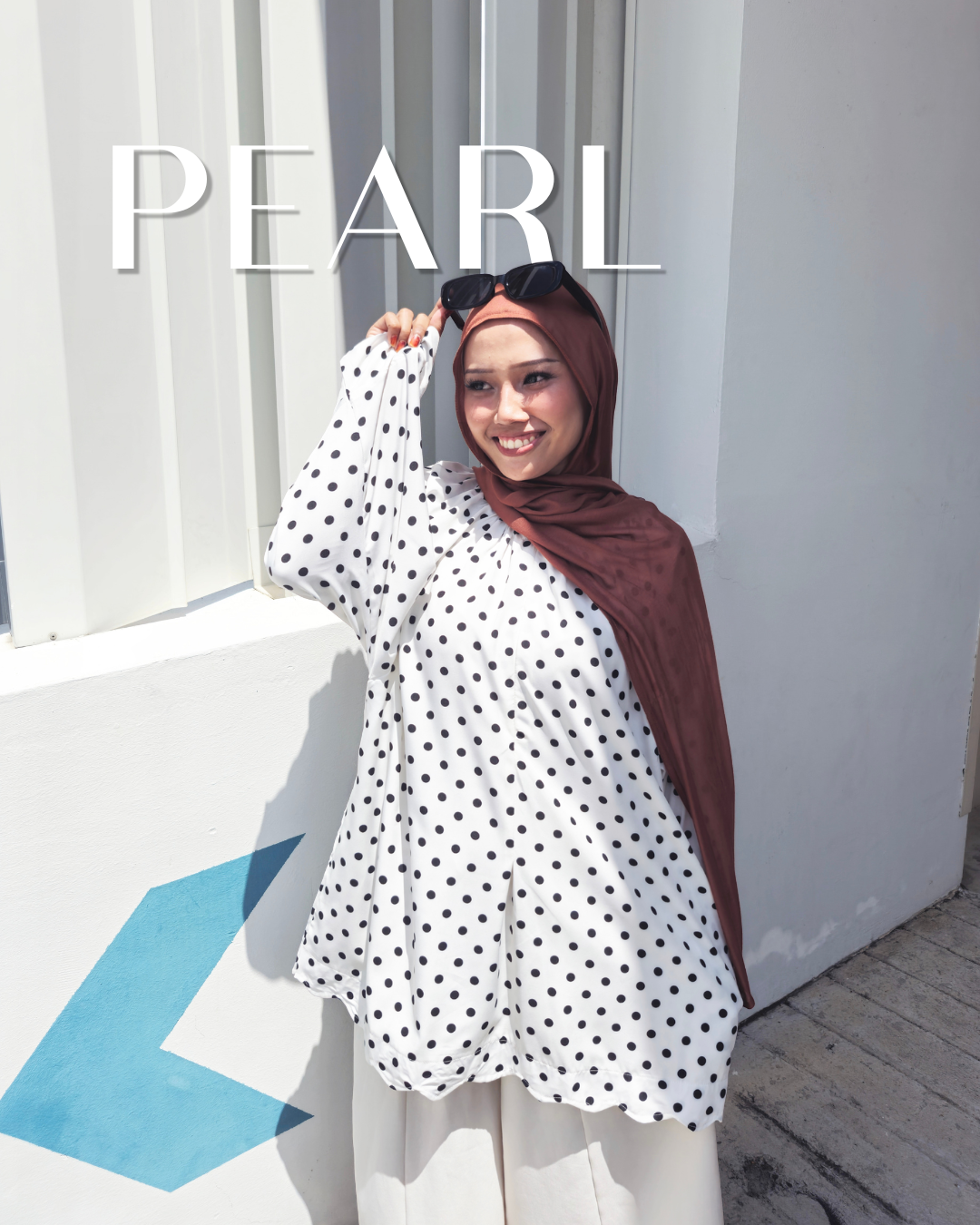 Ryla Raglan Scallop Tunic Top