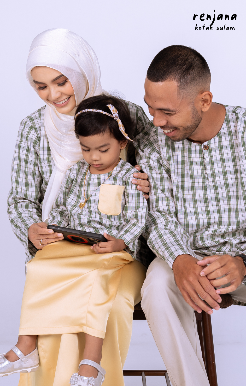 Renjana Kotak Sulam Raya Mom & Daughter Set
