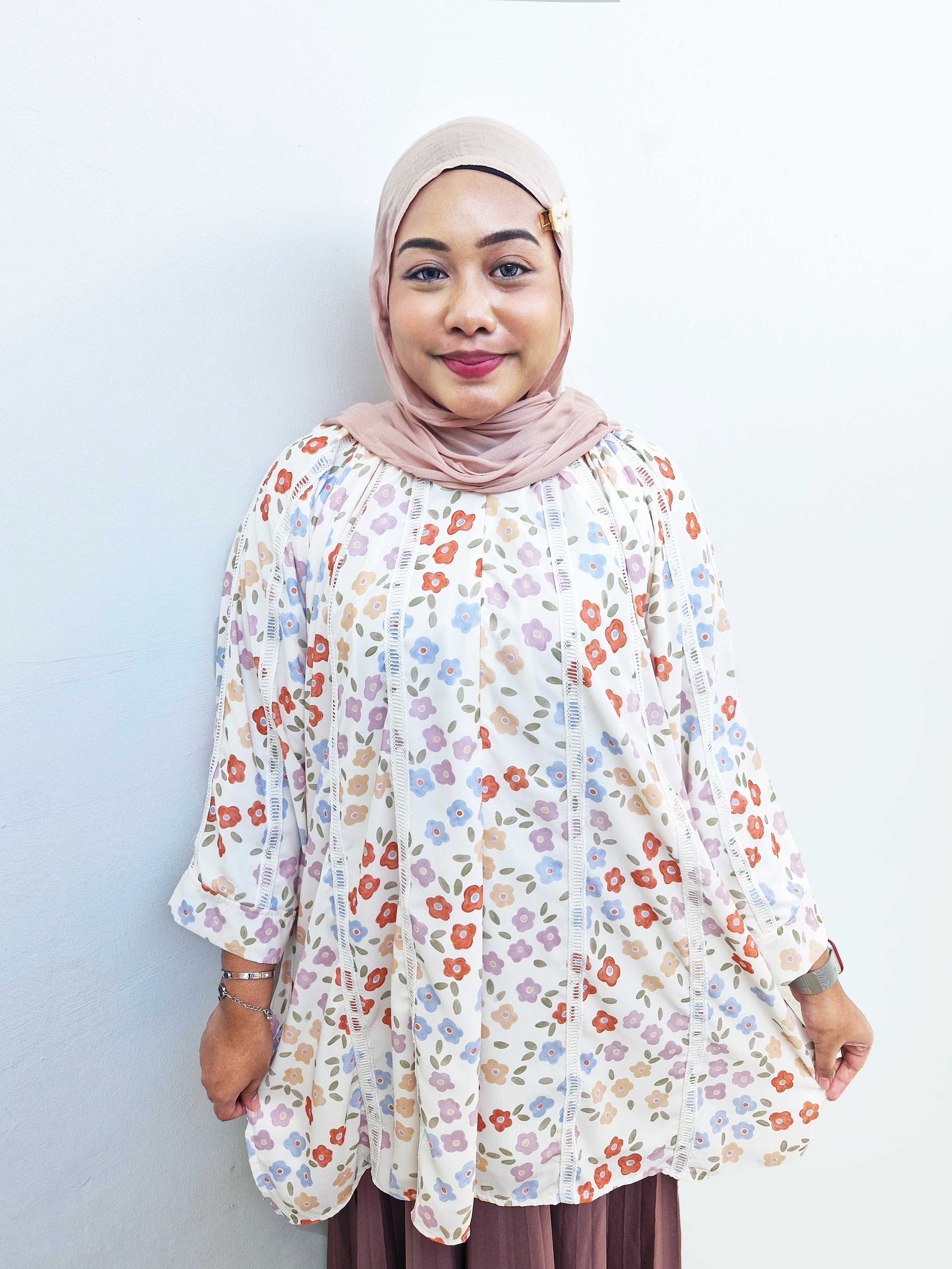 Ryla Printed Lace Raglan