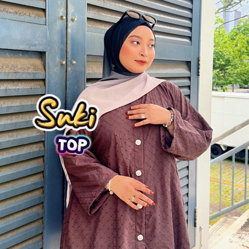 Suki Plain Eyelet Opah Top (Oversized Cutting, with Flower Buttons)