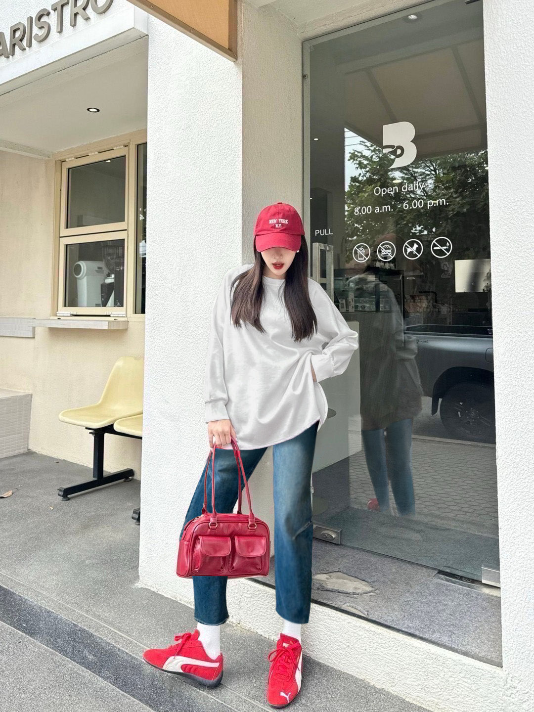 Ari Curved Comfortable Pullover