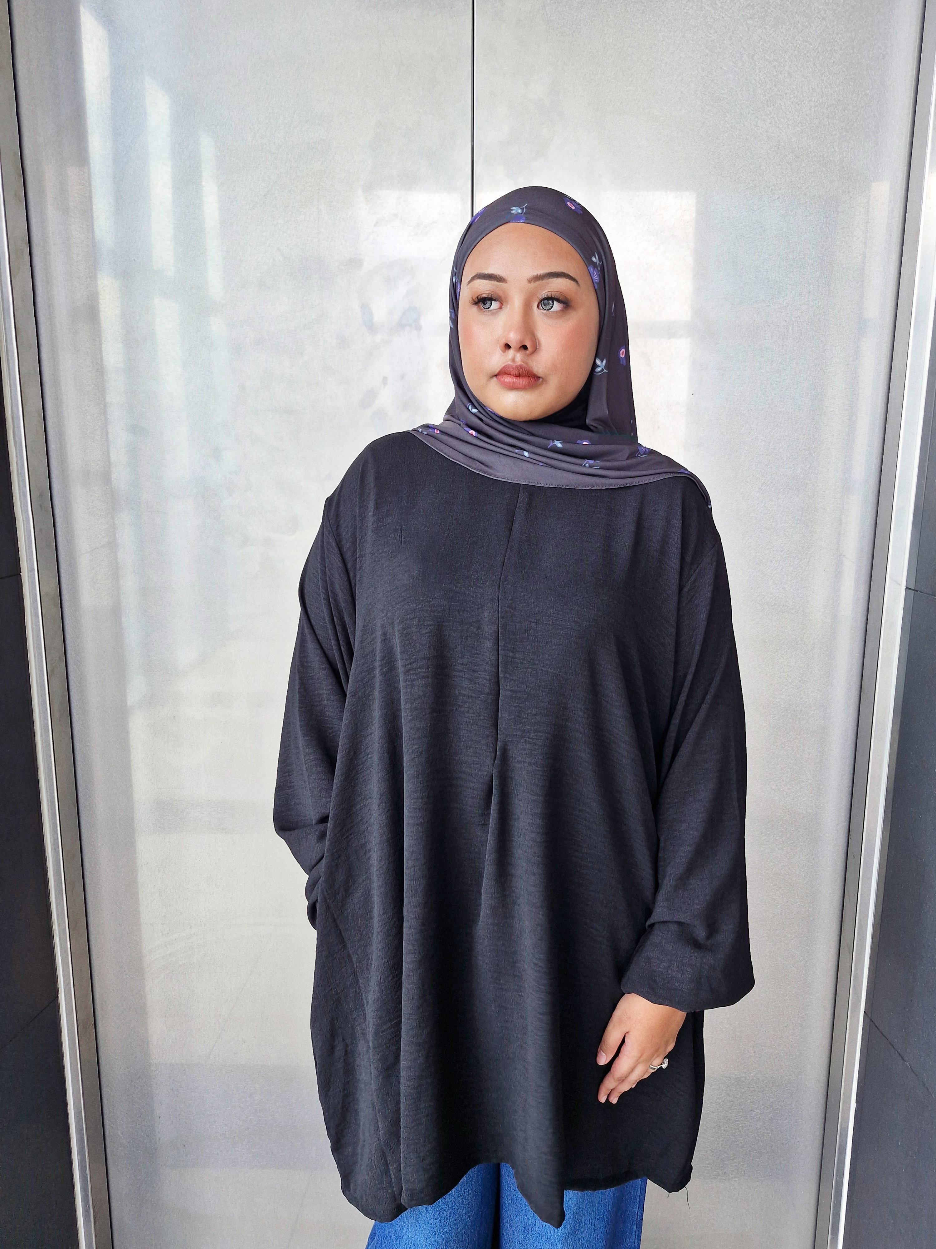 Thea Crinkle Basic Top
