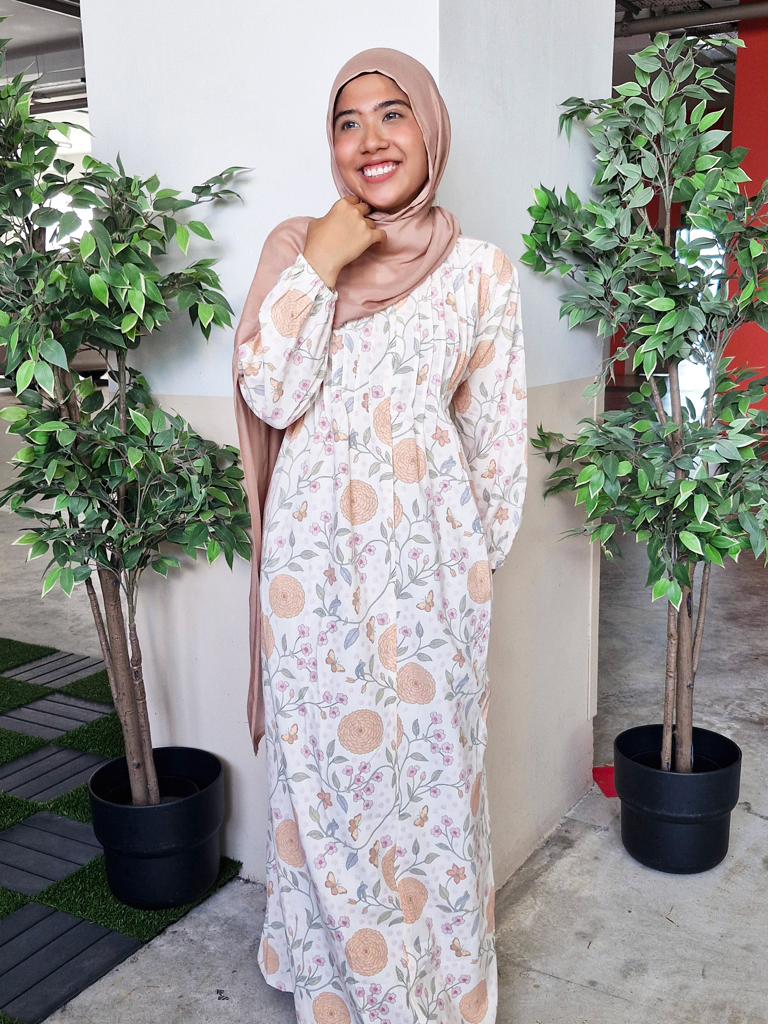 Fyra Pleated Linen Dress