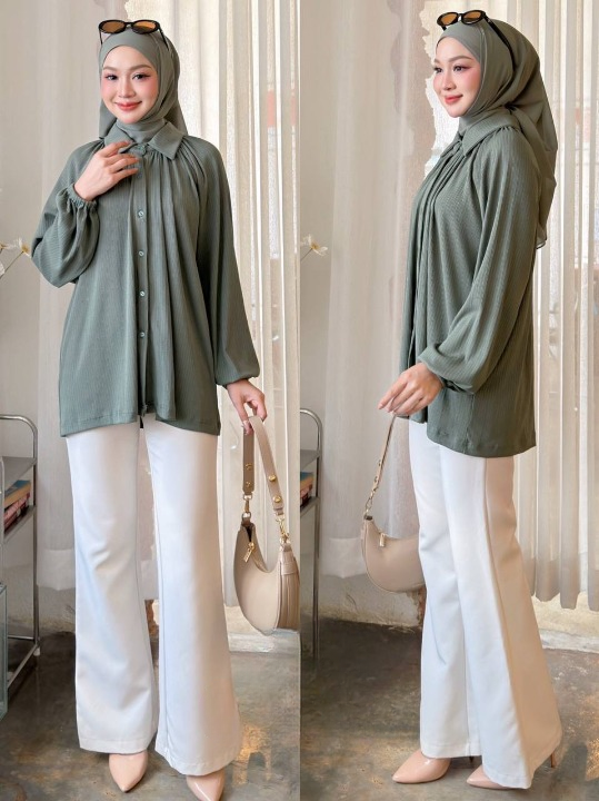 Holly Raglan Blouse