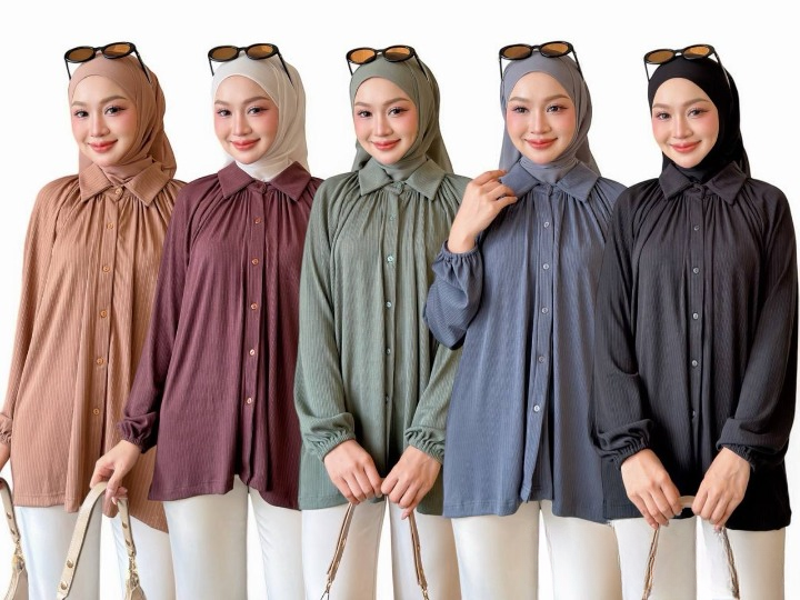 Holly Raglan Blouse